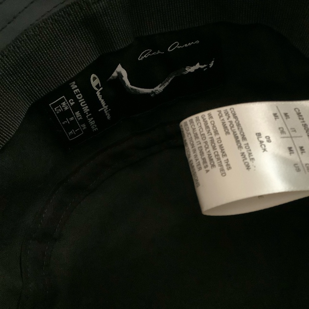 Rick Owens X Champion GILLIGAN HAT IN BLACK NYLON Size M/L CM21S0022-805…​​​​ - Picture 11 of 16